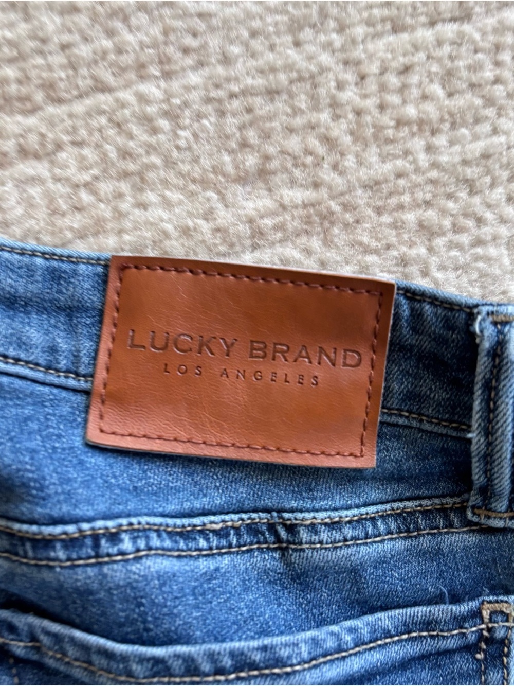 Lucky Brand Women's Straight-Leg Jeans in Dark Blue Wash - Picture 10 of 10